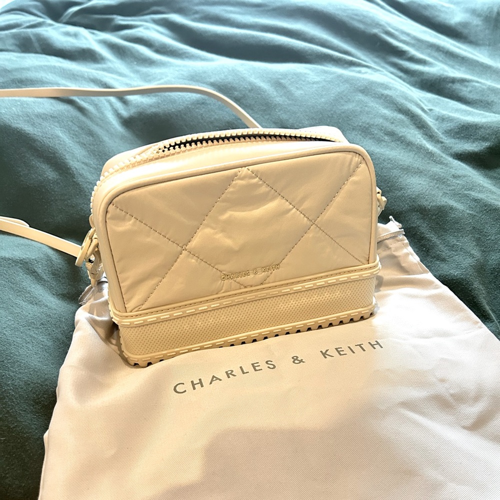 Charles & Keith - Crossbody Bag (chalk)